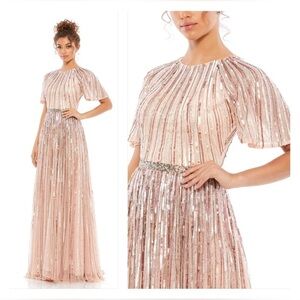 Mac Duggal 4913 NWT Short Sleeve Ombre Sequined Evening Gown